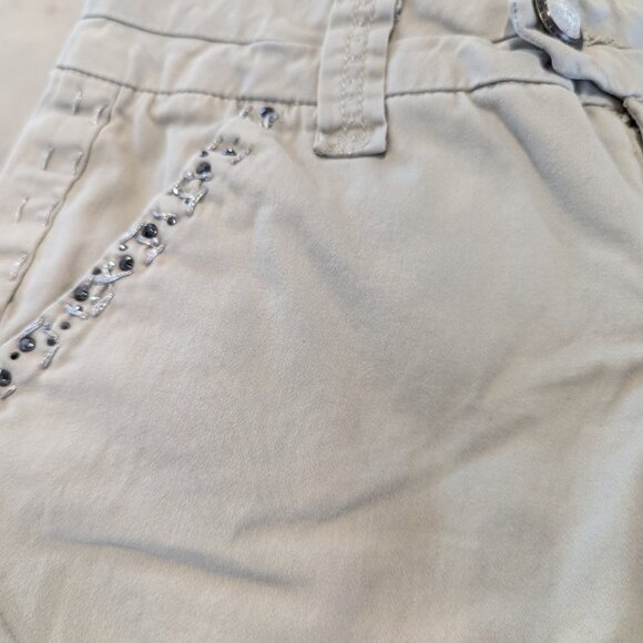 #30 BKE Mollie Style Beige Shorts with Embellishments Decorative Pockets Sz 26 - Picture 5 of 5